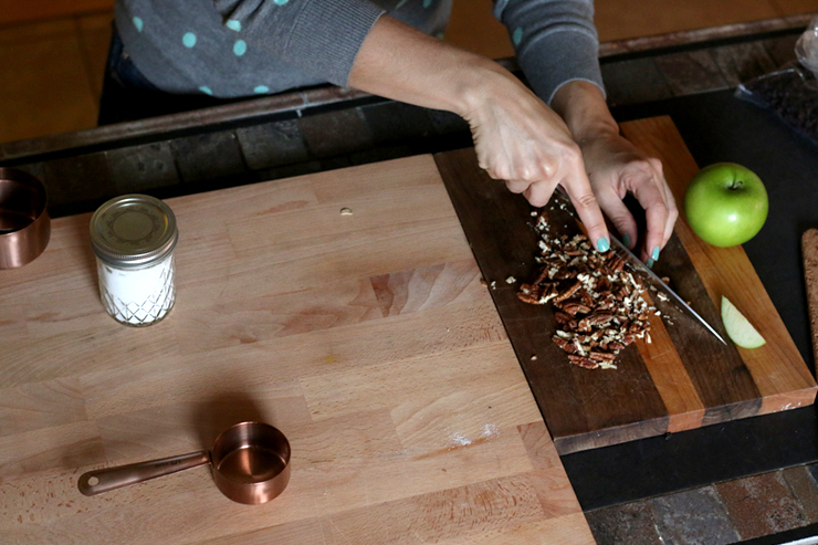 Pecan chopping