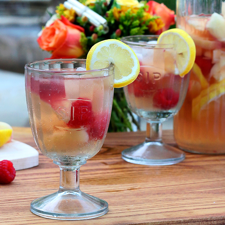 White Sangria with Nectarines and Raspberries White Sangria with Nectarines and Raspberries