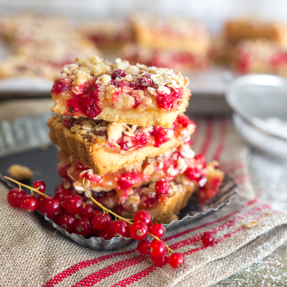 Red Currant Lemon Crumble Bars. 