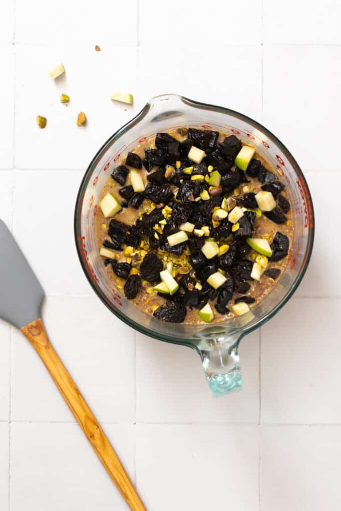 Mixing oatmeal