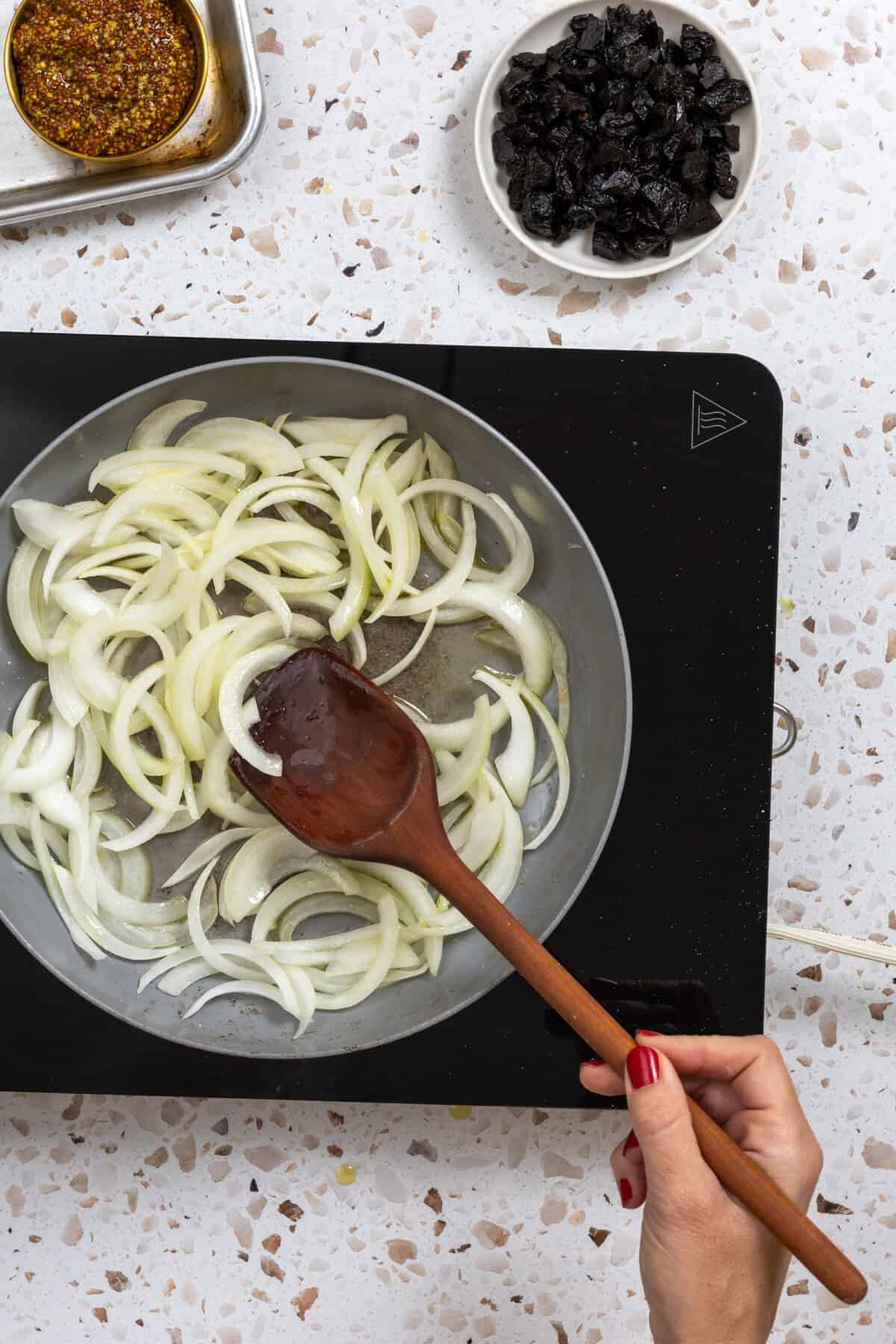 cooking onions