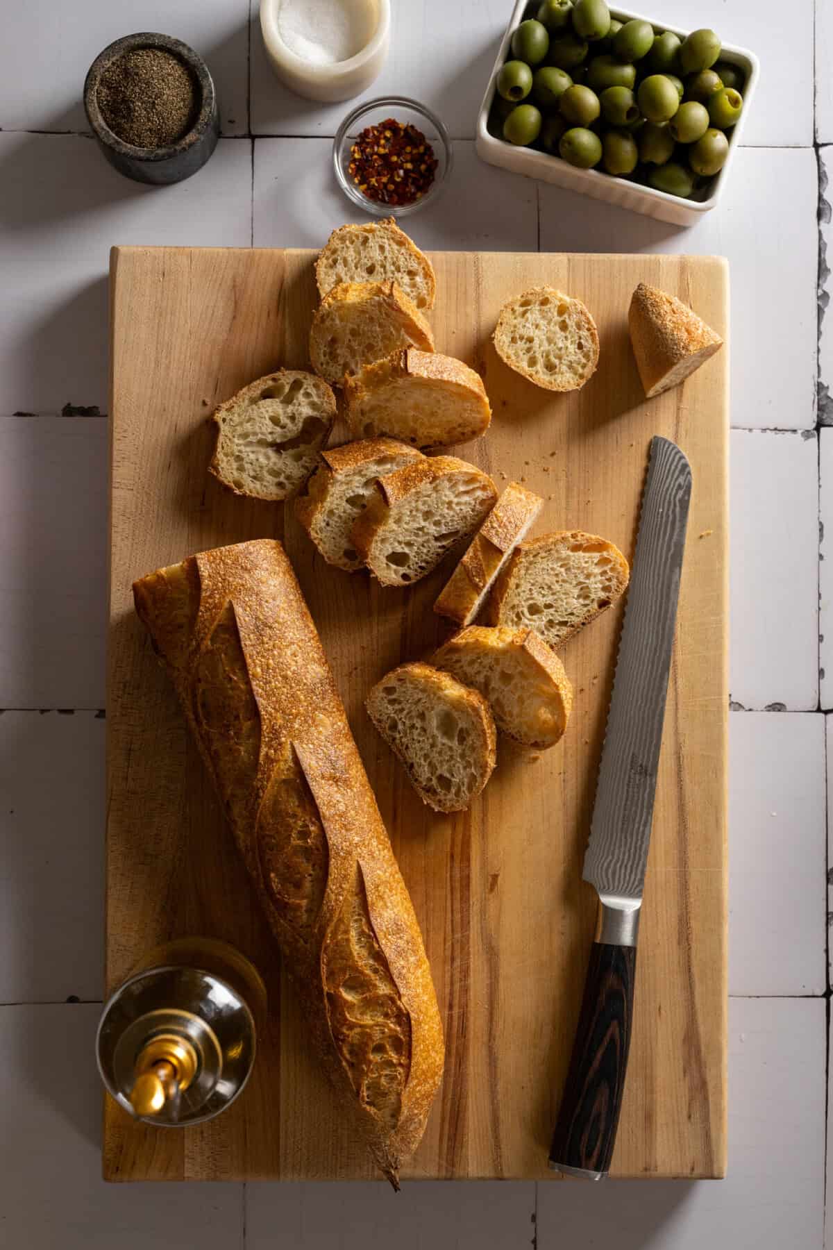 Sliced baguette